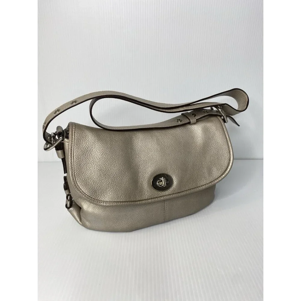 Coach Flap Legacy Flap Silver Pebbled Leather Shoulder Purse F15170 Vintage Y2K